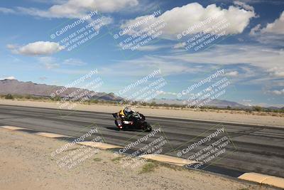 media/Nov-16-2025-Race Pace (Sun) [[8c5fa54630]]/Non Verified Riders (1st 20 Minutes)/3-Turn 3 Inside (11am)/